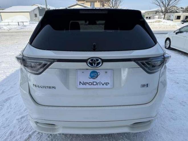 ハリアーハイブリッド2.5ハイブリッドE-Fourプレミアム 4WD ローンが不安な方＜優遇ローン＞  本州仕入　フルエアロ　SDナビTV　バックカメラ　4WD 