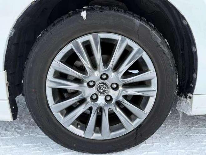 ハリアーハイブリッド2.5ハイブリッドE-Fourプレミアム 4WD ローンが不安な方＜優遇ローン＞  本州仕入　フルエアロ　SDナビTV　バックカメラ　4WD 