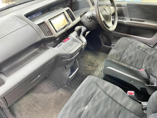 ステップワゴン2.0G 4WD 5年保証 ナビ Bカメ 寒冷地仕様 禁煙 車検整備2年付