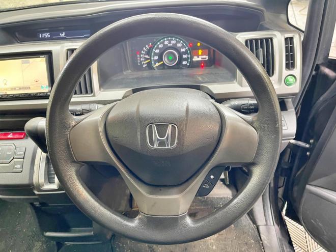 ステップワゴン2.0G 4WD 5年保証 ナビ Bカメ 寒冷地仕様 禁煙 車検整備2年付