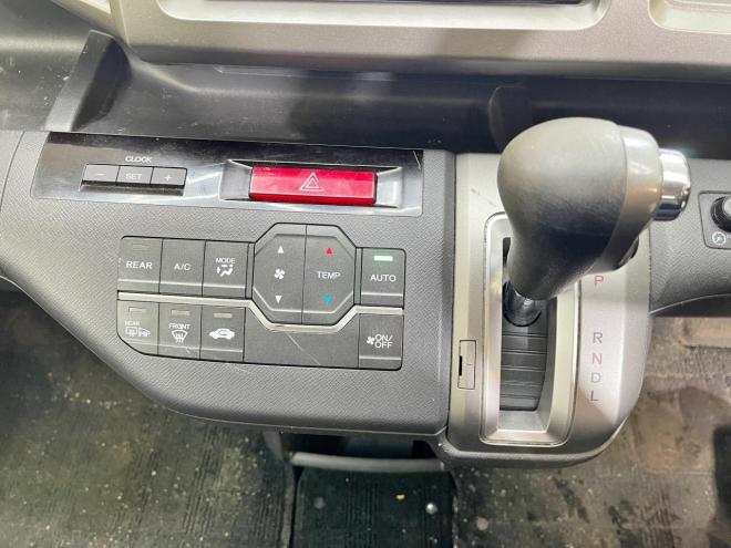 ステップワゴン2.0G 4WD 5年保証 ナビ Bカメ 寒冷地仕様 禁煙 車検整備2年付