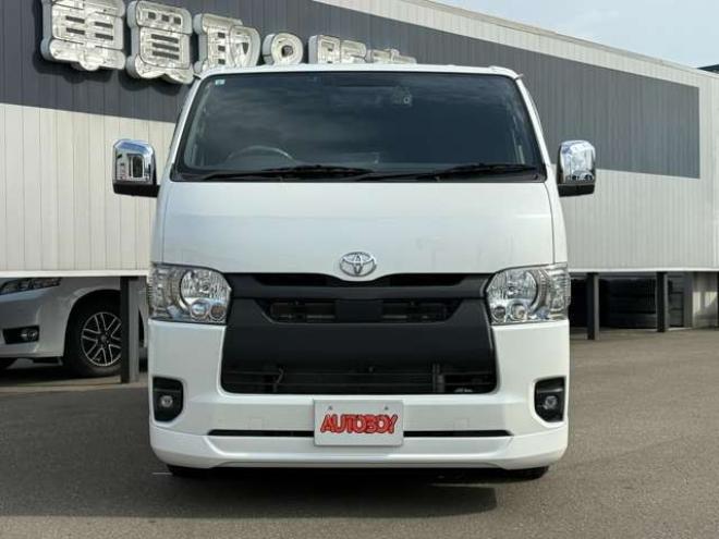 ハイエースバン2.8ダークプライムIIマルチロールトランスポータータイプIロングディーゼルターボ4WD　寒冷地仕様　ワンオーナー　ESSEX　ENCM18インチAW　ESSEXフロントリップスポイラー　ローダウン　パワースライドドア　LEDテール　415COBRAシートカバー&ローフォルムフェンダー&ステアリング 2800