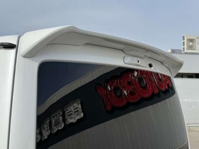 ハイエースバン2.8ダークプライムIIマルチロールトランスポータータイプIロングディーゼルターボ4WD　寒冷地仕様　ワンオーナー　ESSEX　ENCM18インチAW　ESSEXフロントリップスポイラー　ローダウン　パワースライドドア　LEDテール　415COBRAシートカバー&ローフォルムフェンダー&ステアリング 2800