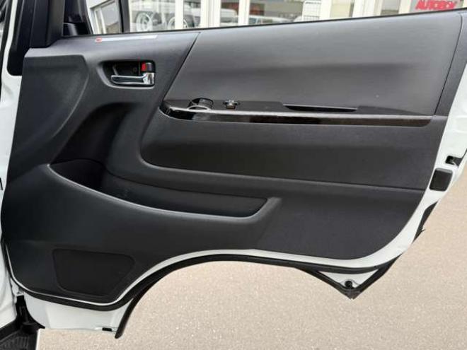 ハイエースバン2.8 スーパーGL ダークプライムII ロングボディ ディーゼルターボ 4WD　寒冷地仕様 ワンオーナー パノラミックビューモニター デジタルインナーミラー 415COBRA CL-3フロントリップ CL-2サイドステップ　CL-ステップリアバンパー　ステージ2　バッドラッカー18インチアルミ　トーヨーH30 2800