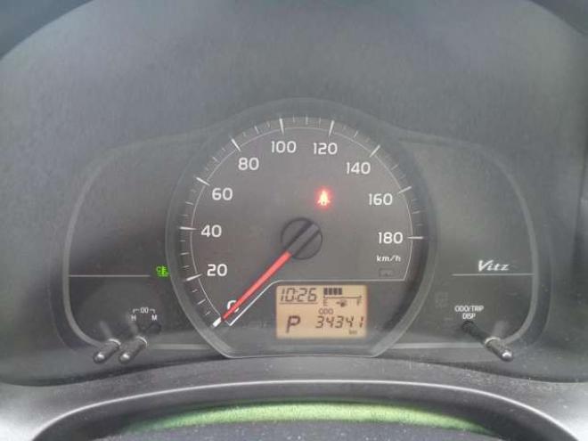 ヴィッツ1.0 F　FF　キーレス　社外ナビ　バックカメラ 2WD 1000