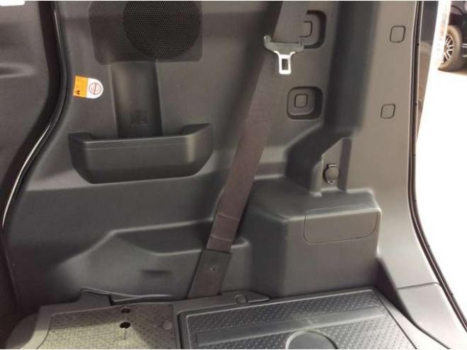 ピクシスメガL SAIII 4WD　両側パワスラ　プッシュスタート　スマートキー　運転席側シートヒーター　純正ナビ　フルセグTV　横滑り防止　アイドリングストップ　衝突被害軽減　オートライト　ドラレコ　ETC　バックカメラ　電動格納ミラー 660