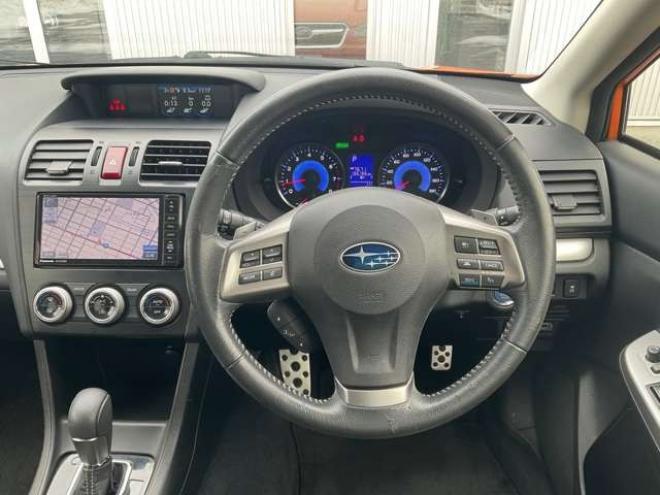 インプレッサXVハイブリッド 2.0i-L アイサイト 4WD　夏冬タイヤ付　　社外ナビTV　バックカメラ　クルコン　ETC　パワーシート　シートヒーター　ドラレコ　プッシュスタート　スターター機能付純正スマートキー　パドルシフト　Bluetooth　ワンオーナー 2000