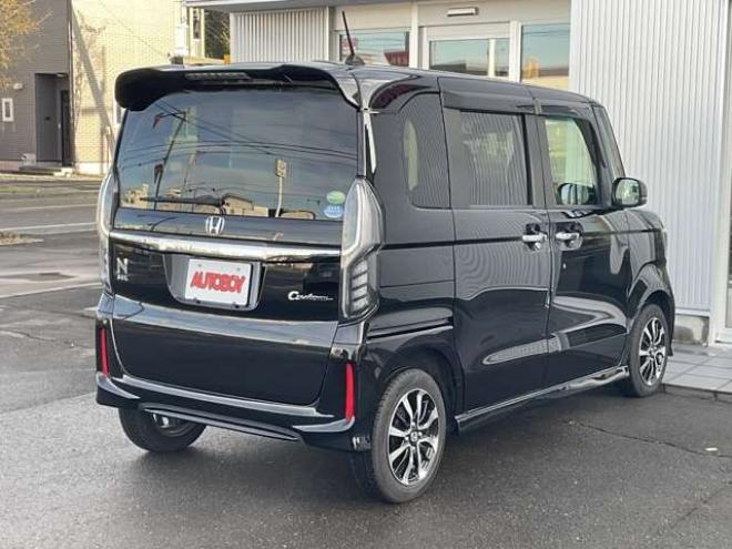 N-BOXカスタム 660 G L ホンダセンシング 4WD　純正ナビ・TV　バックカメラ　両側パワスラ　純正エンジンスターター　プッシュスタート　クルコン　ETC　LEDヘッドライト　フォグランプ　シートヒーター　ドラレコ　bluetooth 660