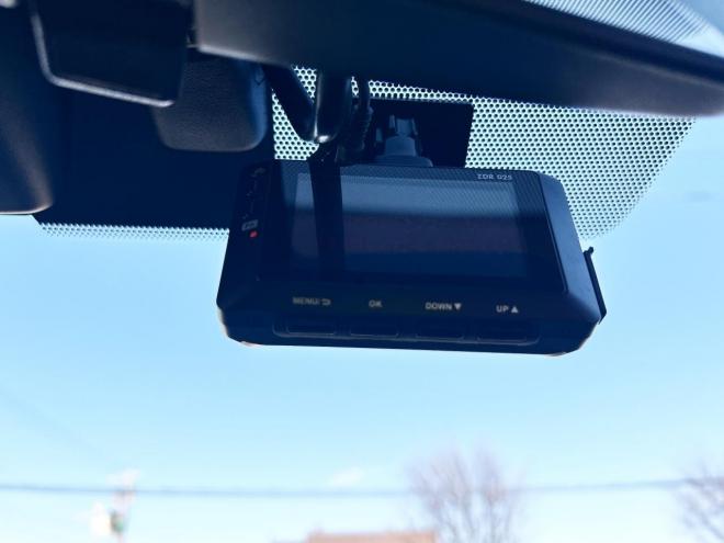 ノート1.2X FOUR 4WD　ローンが不安な方＜優遇ローン＞寒冷地仕様　エマージェンシーブレーキ　社外ナビ 4WD