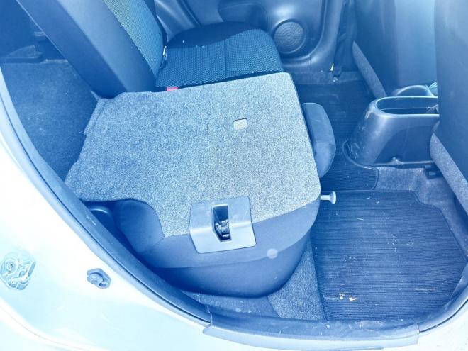 ノート1.2X FOUR 4WD　ローンが不安な方＜優遇ローン＞寒冷地仕様　エマージェンシーブレーキ　社外ナビ 4WD