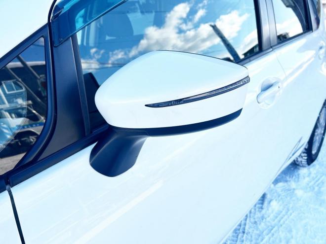 ノート1.2X FOUR 4WD　ローンが不安な方＜優遇ローン＞寒冷地仕様　エマージェンシーブレーキ　社外ナビ 4WD