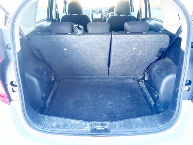 ノート1.2X FOUR 4WD　ローンが不安な方＜優遇ローン＞寒冷地仕様　エマージェンシーブレーキ　社外ナビ 4WD