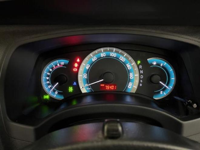 アイシスプラタナ　リミテッド　ワンオーナー　寒冷地仕様　禁煙車　両側パワースライドドア　純正１５インチＡＷ　社外１５ＡＷ＋スタッドレスタイヤ　純正ＨＤＤナビ　地デジ　ＤＶＤ再生　Ｂｌｕｅｔｏｏｔｈ　バックカメラ　エンジンスターター 4WD 5 1800Dr