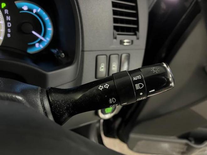 アイシスプラタナ　リミテッド　ワンオーナー　寒冷地仕様　禁煙車　両側パワースライドドア　純正１５インチＡＷ　社外１５ＡＷ＋スタッドレスタイヤ　純正ＨＤＤナビ　地デジ　ＤＶＤ再生　Ｂｌｕｅｔｏｏｔｈ　バックカメラ　エンジンスターター 4WD 5 1800Dr