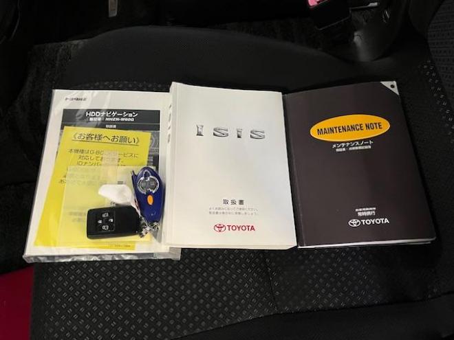 アイシスプラタナ　リミテッド　ワンオーナー　寒冷地仕様　禁煙車　両側パワースライドドア　純正１５インチＡＷ　社外１５ＡＷ＋スタッドレスタイヤ　純正ＨＤＤナビ　地デジ　ＤＶＤ再生　Ｂｌｕｅｔｏｏｔｈ　バックカメラ　エンジンスターター 4WD 5 1800Dr