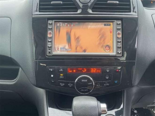 セレナ2.0 ハイウェイスター Jパッケージ 4WD　ナビ　TV　両面パワースライド　TRC　HID　エンスタ　リアカメラ 2000