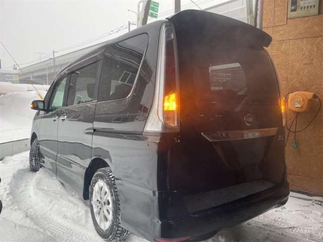 セレナ2.0 ハイウェイスター Jパッケージ 4WD　ナビ　TV　両面パワースライド　TRC　HID　エンスタ　リアカメラ 2000