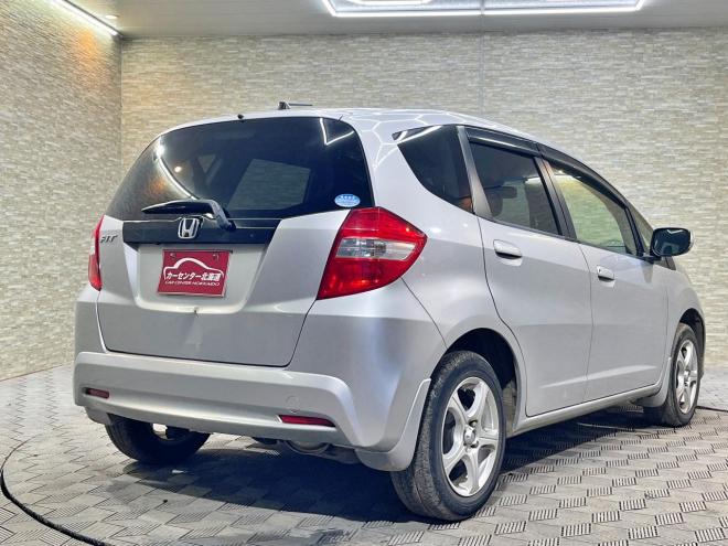 フィット1.3G 4WD 5年保証 ナビTV Bカメ ETC 夏冬タイヤ 寒冷地仕様 禁煙 車検整備2年付 修復歴無