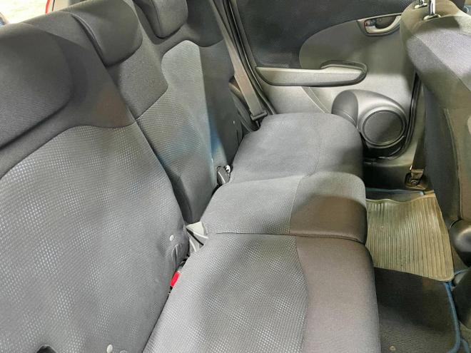 フィット1.3G 4WD 5年保証 ナビTV Bカメ ETC 夏冬タイヤ 寒冷地仕様 禁煙 車検整備2年付 修復歴無