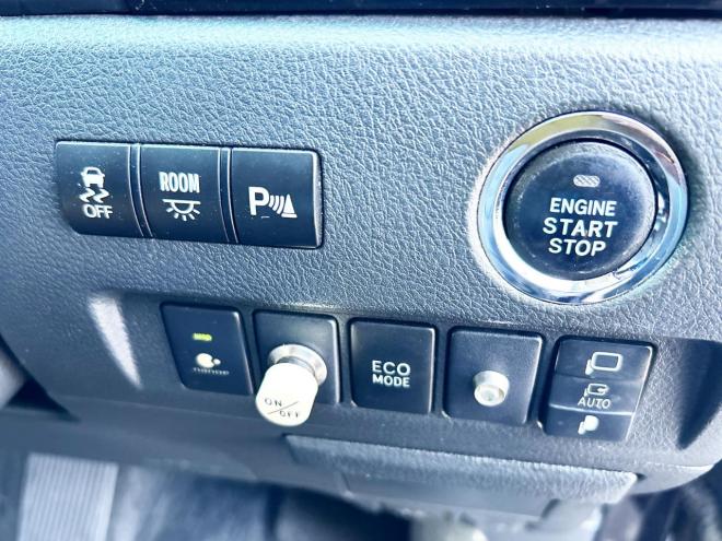 ヴェルファイア2.4Z Gエディション 4WD　ローンが不安な方＜優遇ローン＞　本州仕入　純正ワイドナビ　19AW　TEIN車高調　TRDマフラー 4WD 2400 5Dr