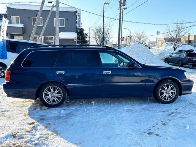 クラウンエステートエステート2.5アスリートFour 4WD 　ローンが不安な方＜優遇ローン＞ ユーザー買取車　社外HDDナビ　HID　ETC　ルーフレール　キーレス 4WD 2500 5Dr