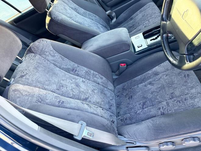 クラウンエステートエステート2.5アスリートFour 4WD 　ローンが不安な方＜優遇ローン＞ ユーザー買取車　社外HDDナビ　HID　ETC　ルーフレール　キーレス 4WD 2500 5Dr