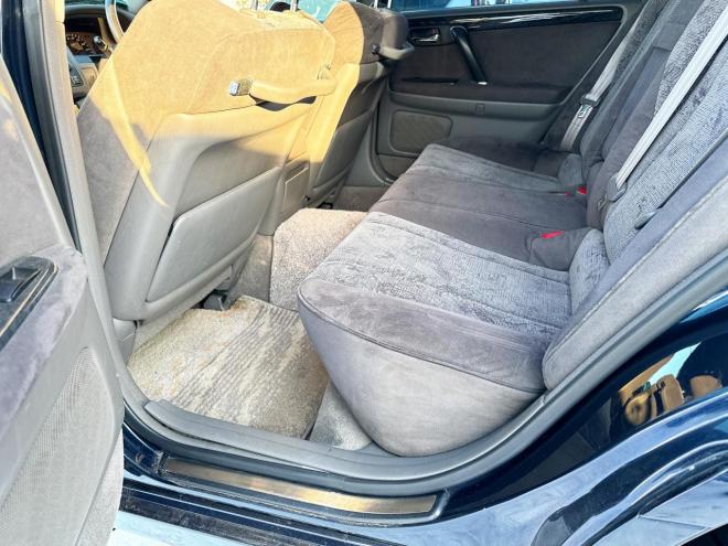 クラウンエステートエステート2.5アスリートFour 4WD 　ローンが不安な方＜優遇ローン＞ ユーザー買取車　社外HDDナビ　HID　ETC　ルーフレール　キーレス 4WD 2500 5Dr