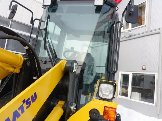 ホイールローダコマツ WA40-8　バケット容量0.5m3　