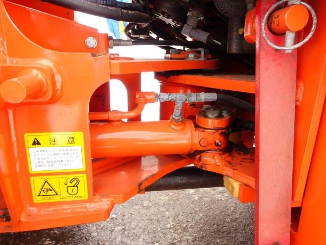 ホイールローダ日立 ZW30-5B  バケット容量0.4m3