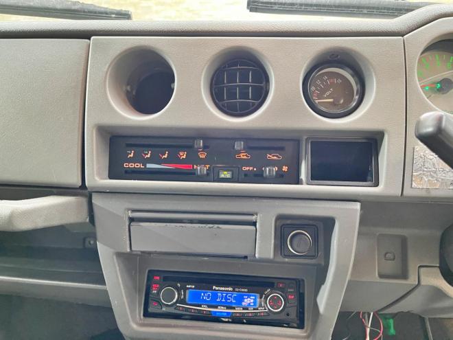 ジムニー660ランドベンチャー 4WD 5年保証 MT 天張替済 下廻防錆 寒冷地仕様 禁煙 車検整備2年付 修復歴無