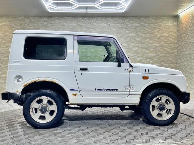 ジムニー660ランドベンチャー 4WD 5年保証 MT 天張替済 下廻防錆 寒冷地仕様 禁煙 車検整備2年付 修復歴無