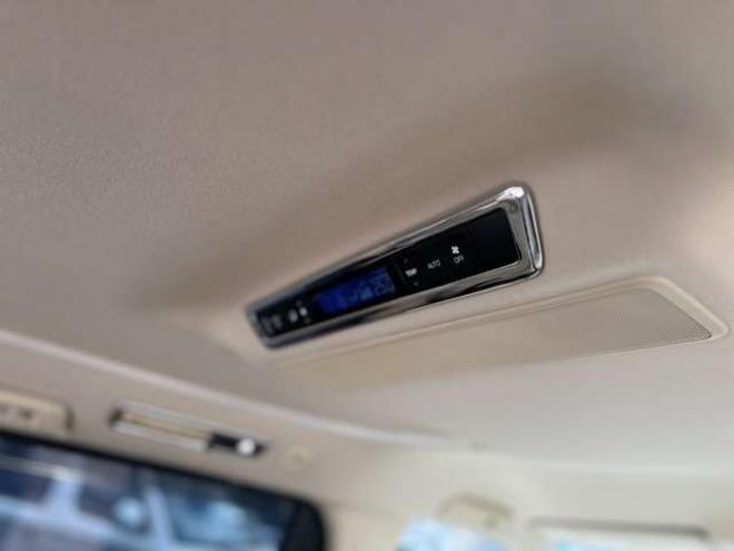 ヴェルファイアハイブリッド 2.5 V E-Four 4WD　社外アルミ　オートミラー　ETC　ドライブレコーダー　ローダウン　ワンオーナー　両側電動スライドドア　パワステ　パワーウィンドウ　ベージュ革シート　純正ナビ　バックカメラ　ABS　キーレスエントリー 2500