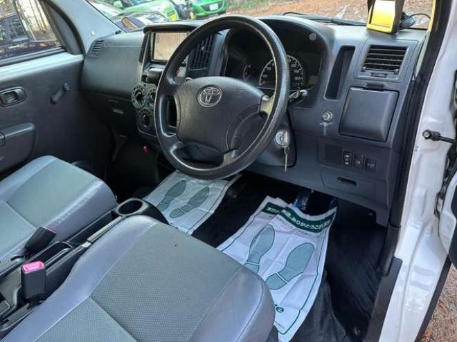 タウンエースバン1.5 DX 4WD　寒冷地仕様　パワーウィンドウ　パワステ　エアコン　ABS　ナビ　ETC 1500