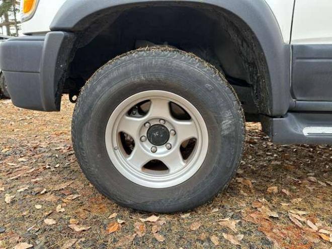 ハイラックスサーフ3.0 SSR-X ディーゼルターボ 4WD　サンルーフ　リフトアップ　ETC　パワステ　パワーウィンドウ　社外アルミ　ABS　キーレス　CDオーディオ 3000