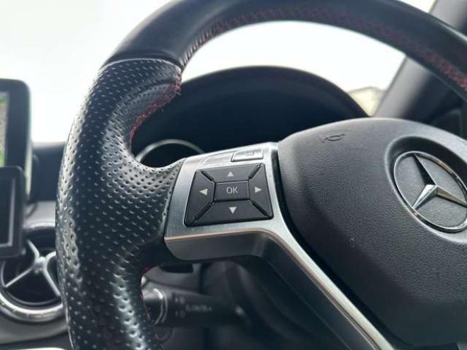 ベンツCLAクラス CLA250 4マチック 4WD　ナビ　TV　バックカメラ　アルミホイール　ディスチャージドランプ　電動シート　パワステ　パワーウィンドウ　キーレス　ETC　シートヒーター　横滑り防止装置　アイドリングストップ　クルーズコントロール 正規輸入車 2000