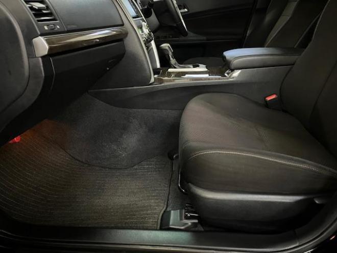 マークX２５０Ｇ　Ｆｏｕｒ　ワンオーナー　寒冷地仕様　禁煙車　社外１８インチＡＷ　社外１６ＡＷ＋スタッドレスタイヤ付　純正ＳＤナビ　地デジ　Ｂｌｕｅｔｏｏｔｈオーディオ　バックカメラ　ドライブレコーダー　ビルトインＥＴＣ 4WD 24500 4Dr