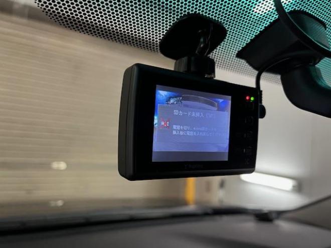 マークX２５０Ｇ　Ｆｏｕｒ　ワンオーナー　寒冷地仕様　禁煙車　社外１８インチＡＷ　社外１６ＡＷ＋スタッドレスタイヤ付　純正ＳＤナビ　地デジ　Ｂｌｕｅｔｏｏｔｈオーディオ　バックカメラ　ドライブレコーダー　ビルトインＥＴＣ 4WD 24500 4Dr