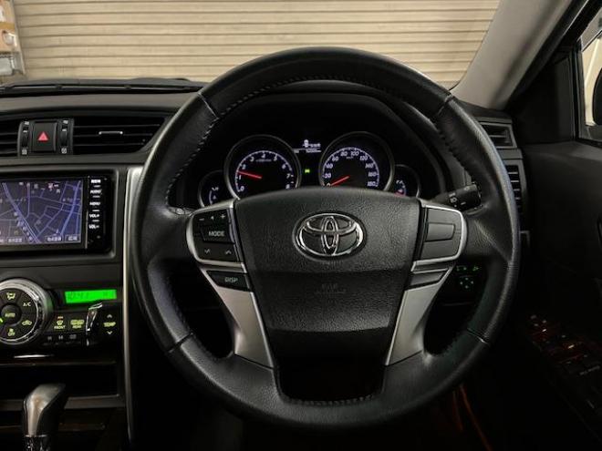 マークX２５０Ｇ　Ｆｏｕｒ　ワンオーナー　寒冷地仕様　禁煙車　社外１８インチＡＷ　社外１６ＡＷ＋スタッドレスタイヤ付　純正ＳＤナビ　地デジ　Ｂｌｕｅｔｏｏｔｈオーディオ　バックカメラ　ドライブレコーダー　ビルトインＥＴＣ 4WD 24500 4Dr