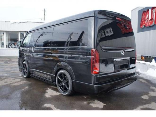 ハイエース2.7 GL ロング ファインテックツアラー 4WD　415COBRA　ファントムヘッドライトシステム&フェイスリフトキット&F/S/R/ルーフスポ/ボンネット/プレステージテールランプ&バッドラッカーHP-6プレミアムフォージッド18インチAW　TOYO　H30　225/50R18 2700