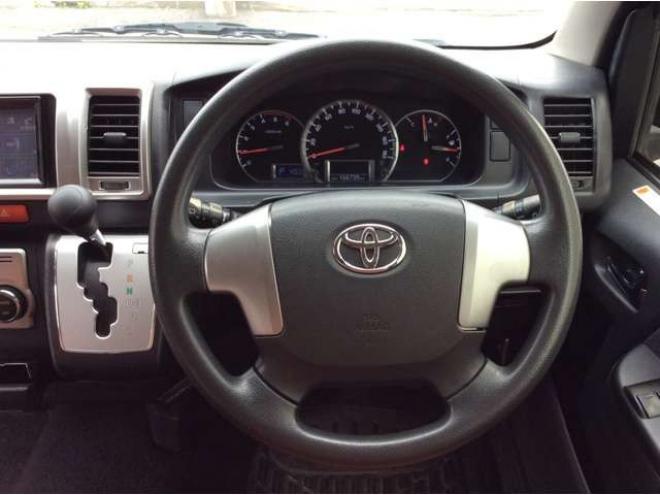 ハイエースバン3.0 スーパーGL ロング ディーゼルターボ 4WD　リアヒーター&クーラー　キーレス　ETC　電動格納ミラー　デュアルエアコン　ベッドキッド　フロントフォグランプ　clarionSDナビ(NXL13)　AUX　Bluetooth　USB　16インチAW 3000