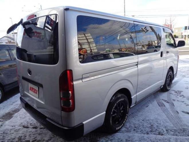 ハイエースバン2.8 DX ロング ディーゼルターボ 4WD　寒冷地仕様　　丸目クラシックヘッドライトキット　415COBRA　SAFARIフロントリップスポイラー　16インチアルミ&トーヨーH30　リアヒーター　リアエアコン 2800