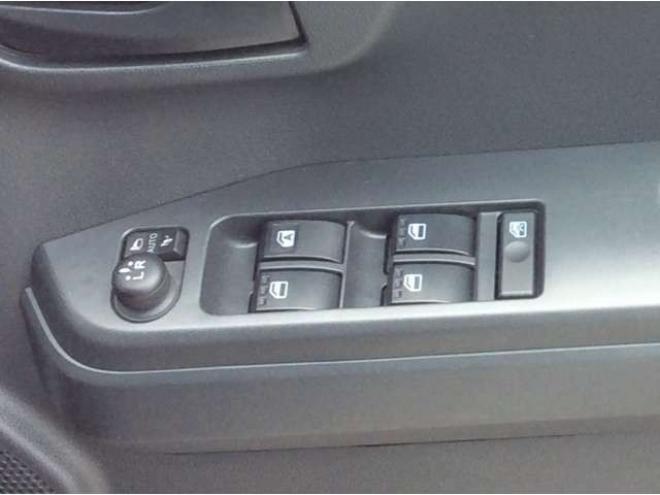 ピクシスメガL SAIII 4WD　両側パワスラ　プッシュスタート　スマートキー　運転席側シートヒーター　純正ナビ　フルセグTV　横滑り防止　アイドリングストップ　衝突被害軽減　オートライト　ドラレコ　ETC　バックカメラ　電動格納ミラー 660