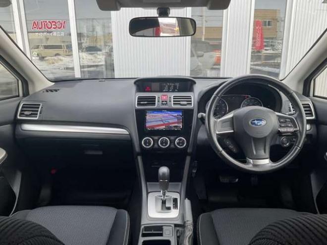 インプレッサスポーツ 2.0 i アイサイト 4WD　プッシュスタート　スマートキー　KENWOOD製ナビTV　Bluetooth バックカメラ　レーダークルーズコントロール　ETC　HIDヘッドライト　リアスポイラー　エアロ(サイド・リア) 2000