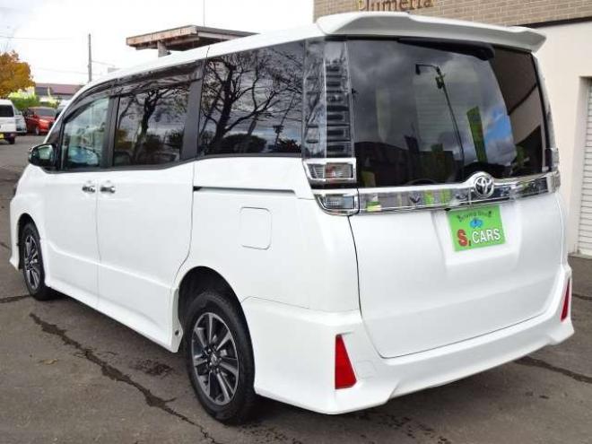 ヴォクシー2.0 ZS 煌II 4WD　本州車　保証1年/走行距離無制限　4WD　後期型　トヨタセーフティセンス　両側パワースライドドア　純正ナビ　地デジ　バックカメラ　LEDヘッドライト　ビルトインETC　クルーズコントロール 2000