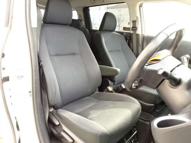 シエンタ1.5 G 4WD　本州車　保証1年/走行距離無制限　4WD　トヨタセーフティセンス　両側パワースライドドア　純正ナビ　地デジ　バックカメラ　純正エンジンスターター　シートヒーター　スマートキー　プッシュスタート　LEDヘッド 1500