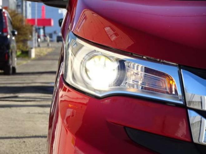 eKカスタムT セーフティパッケージ 4WD　保証1年/走行距離無制限　4WD　衝突軽減ブレーキシステム　純正ナビ　地デジ　バックカメラ　社外エンジンスターター　シートヒーター　社外15インチアルミ　純正HID　ウインカーミラー　横滑り防止　寒冷地仕様 660