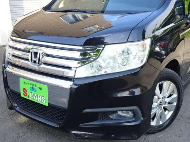 ステップワゴン2.0 スパーダ Z HDDナビ エディション 4WD　本州車　保証1年/走行距離無制限　4WD　両側パワースライドドア　純正HDDインターナビ　地デジ　バックカメラ　16インチアルミ　ETC　リヤエアコン　リヤヒーター　ステアリングスイッチ　純正HID　スマートキー 2000