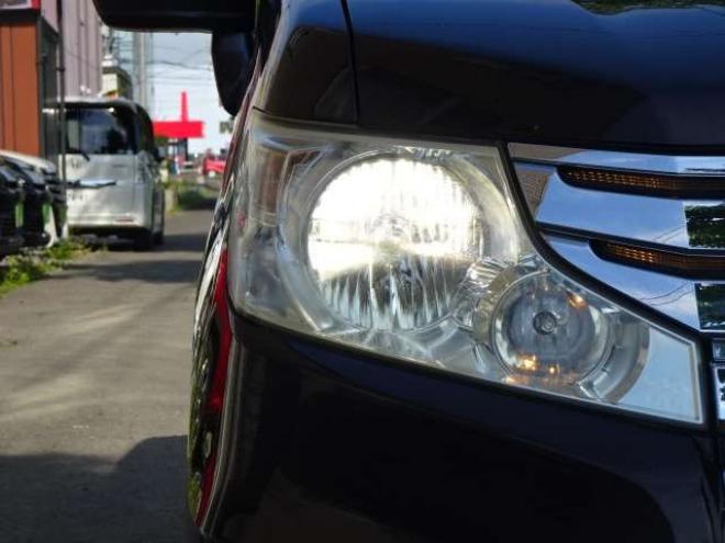 ステップワゴン2.0 スパーダ Z HDDナビ エディション 4WD　本州車　保証1年/走行距離無制限　4WD　両側パワースライドドア　純正HDDインターナビ　地デジ　バックカメラ　16インチアルミ　ETC　リヤエアコン　リヤヒーター　ステアリングスイッチ　純正HID　スマートキー 2000