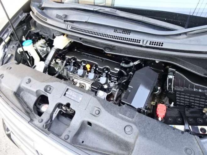 ステップワゴン2.0 スパーダ Z HDDナビ エディション 4WD　本州車　保証1年/走行距離無制限　4WD　両側パワースライドドア　純正HDDインターナビ　地デジ　バックカメラ　16インチアルミ　ETC　リヤエアコン　リヤヒーター　ステアリングスイッチ　純正HID　スマートキー 2000