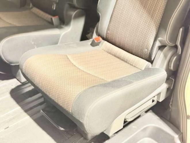 セレナ2.0 ハイウェイスター Vセレクション+Safety 4WD　防錆塗装4WDTVナビBカメエンスタ夏冬タイヤ 2000